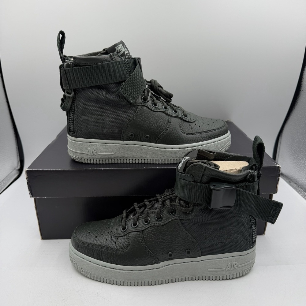 Nike Special Field SF Air Force 1 Mid Shoes Womens 6.5 Outdoor Green AA3966-300‎